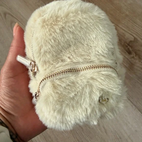 Lululemon Everywhere Nano Backpack
Plush Fleece - Picture 12 of 12